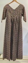 Handmade Bete-Style Vintage Mu'umu'u / Small