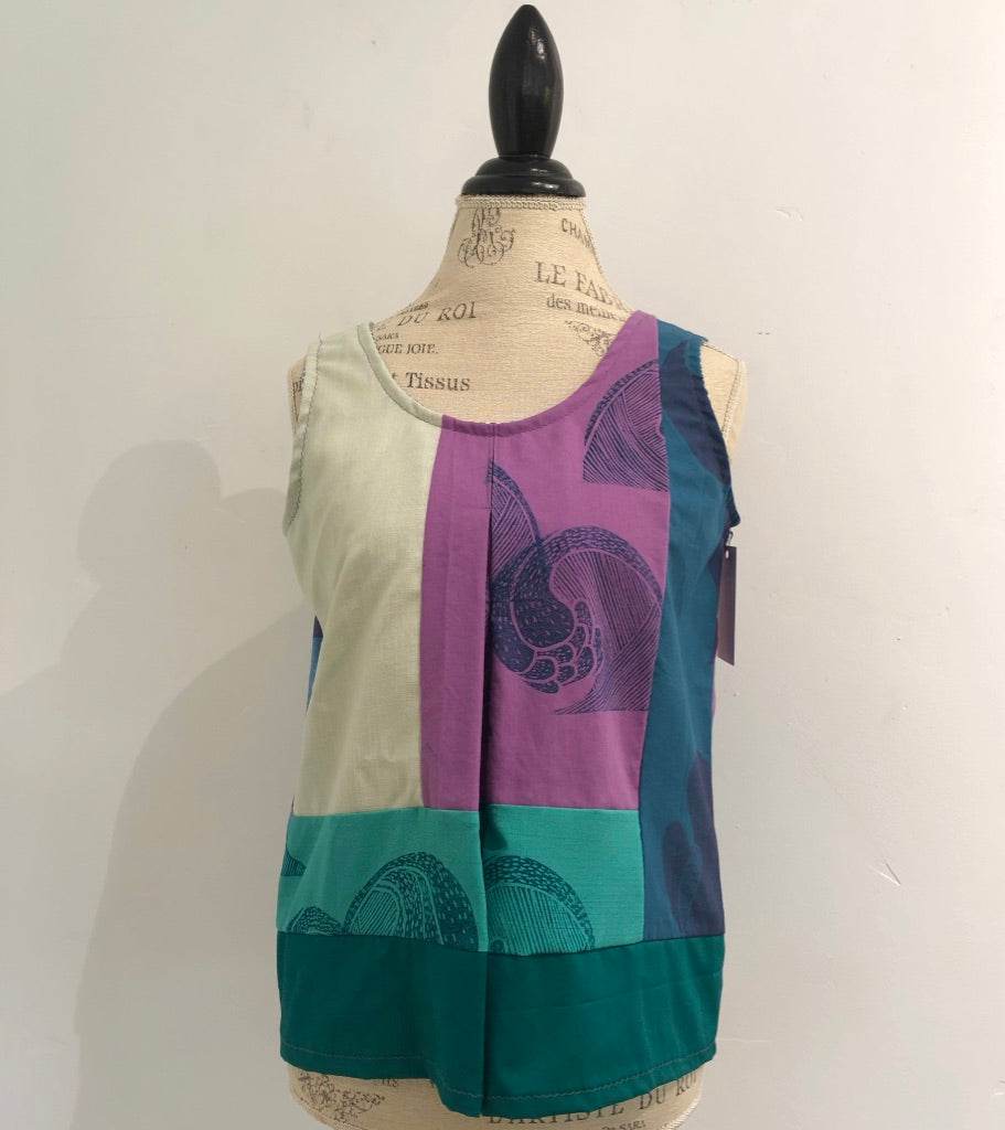 Waves Tank // Small
