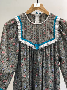 Nali'i Vintage Mu'umu'u / Small